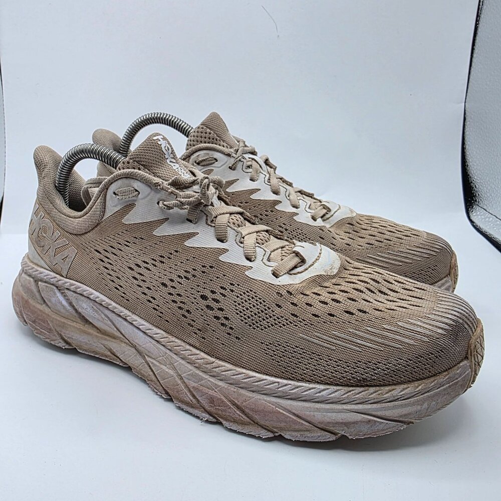 Hoka One One Clifton 7 Womens Size 9.5 White Sneaker Shoes Athletic Outdoors